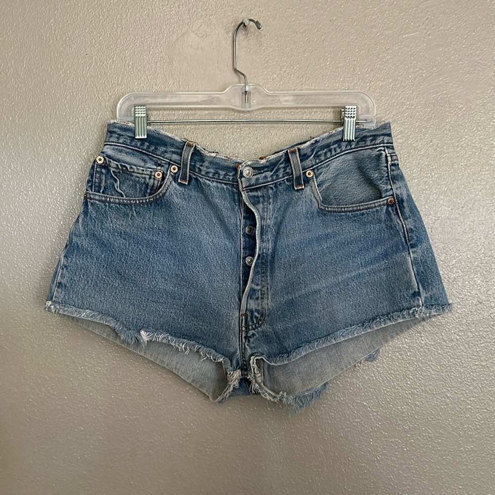Levi’s  501 cutoff shorts